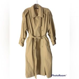 Oversized trench coat. EUC.